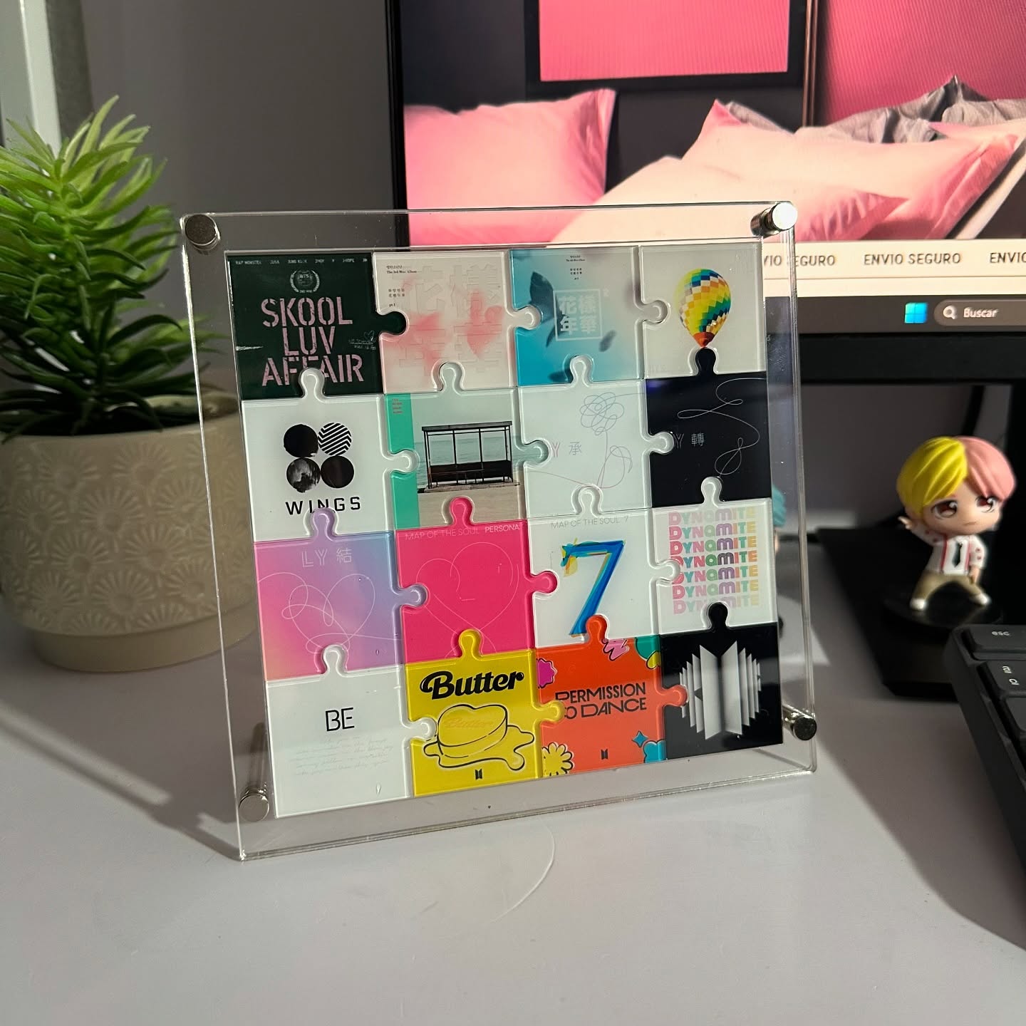 Custom Acrylic Puzzle Display  - Desk Setup Home Office 评论和价格
